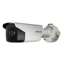 DS-2CD4A24FWD-IZS 2МП IP відеокамера Hikvision з технологією LightFighter