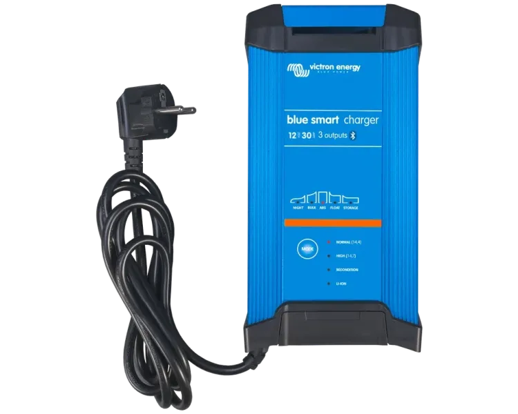 Victron Energy Blue Smart IP22 Charger 12/30(3) Зарядна станція