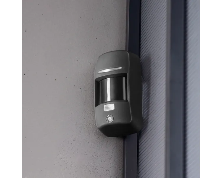 U-Prox PIR Cam Black Бездротовий датчик руху з фотофіксацією