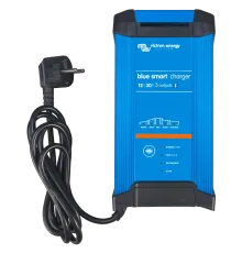 Victron Energy Blue Smart IP22 Charger 12/30(1) 230V CEE 7/7 Зарядний пристрій для акумуляторів