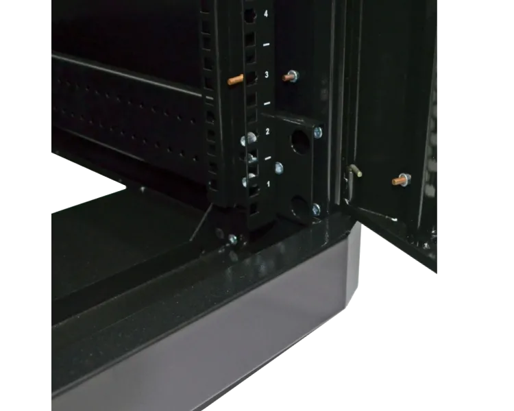 CMS (UA-MGSE33610MPB) 19" 33U 610х1055 Шафа