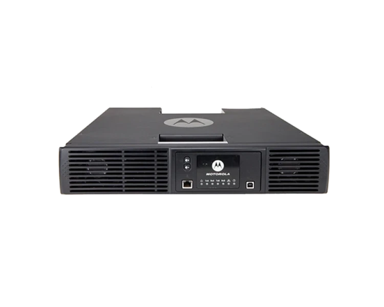 Motorola Repeater SLR 8000 UHF FAN506B 100W Ретранслятор